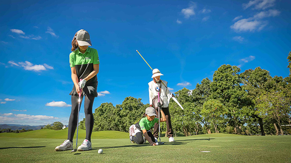 BMW Junior Golf Camp 2017 BMW Junior Golf Camp 2017